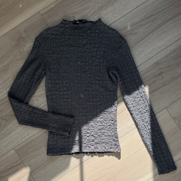 Zara Tops - Zara Charcoal Textured Knit Top